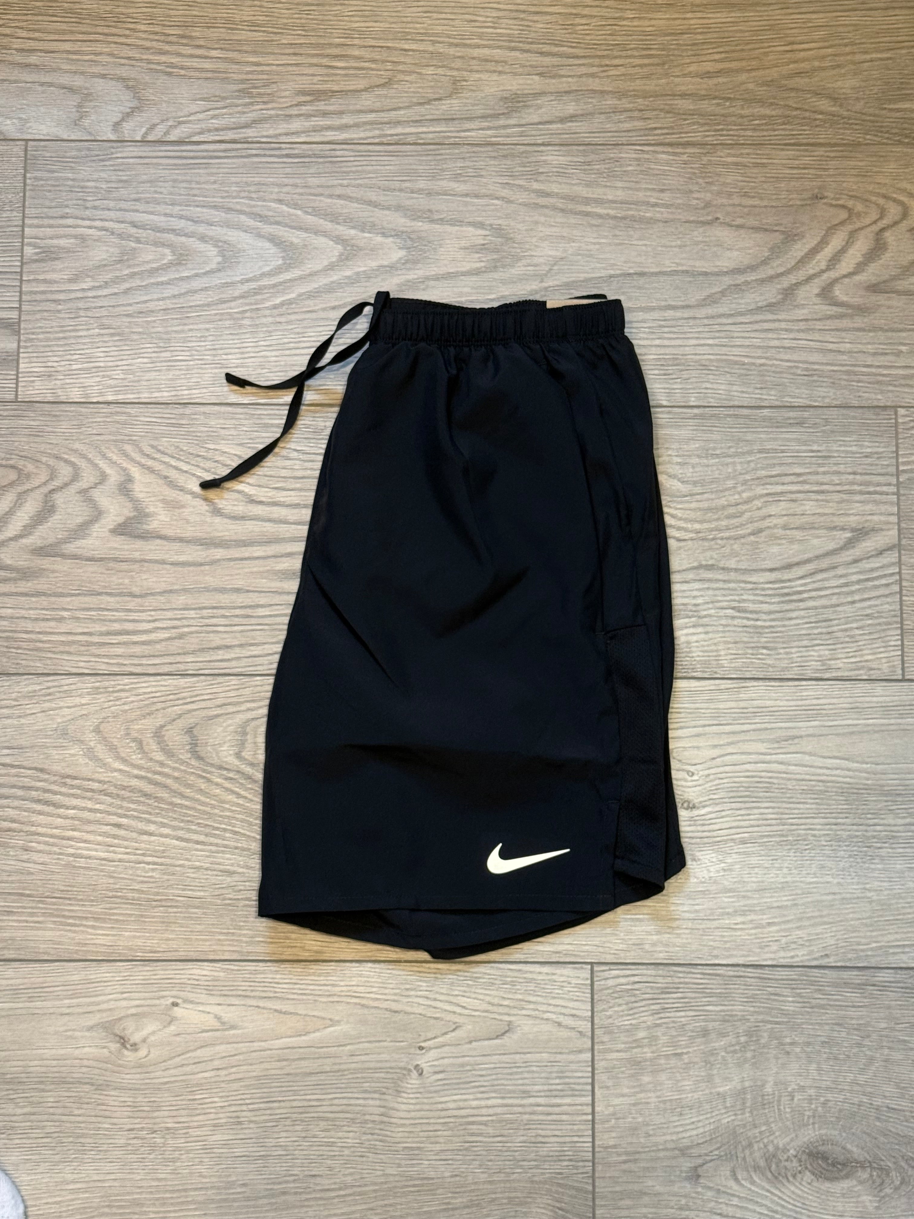 Nike shorts “black”