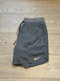 Nike shorts “grey”