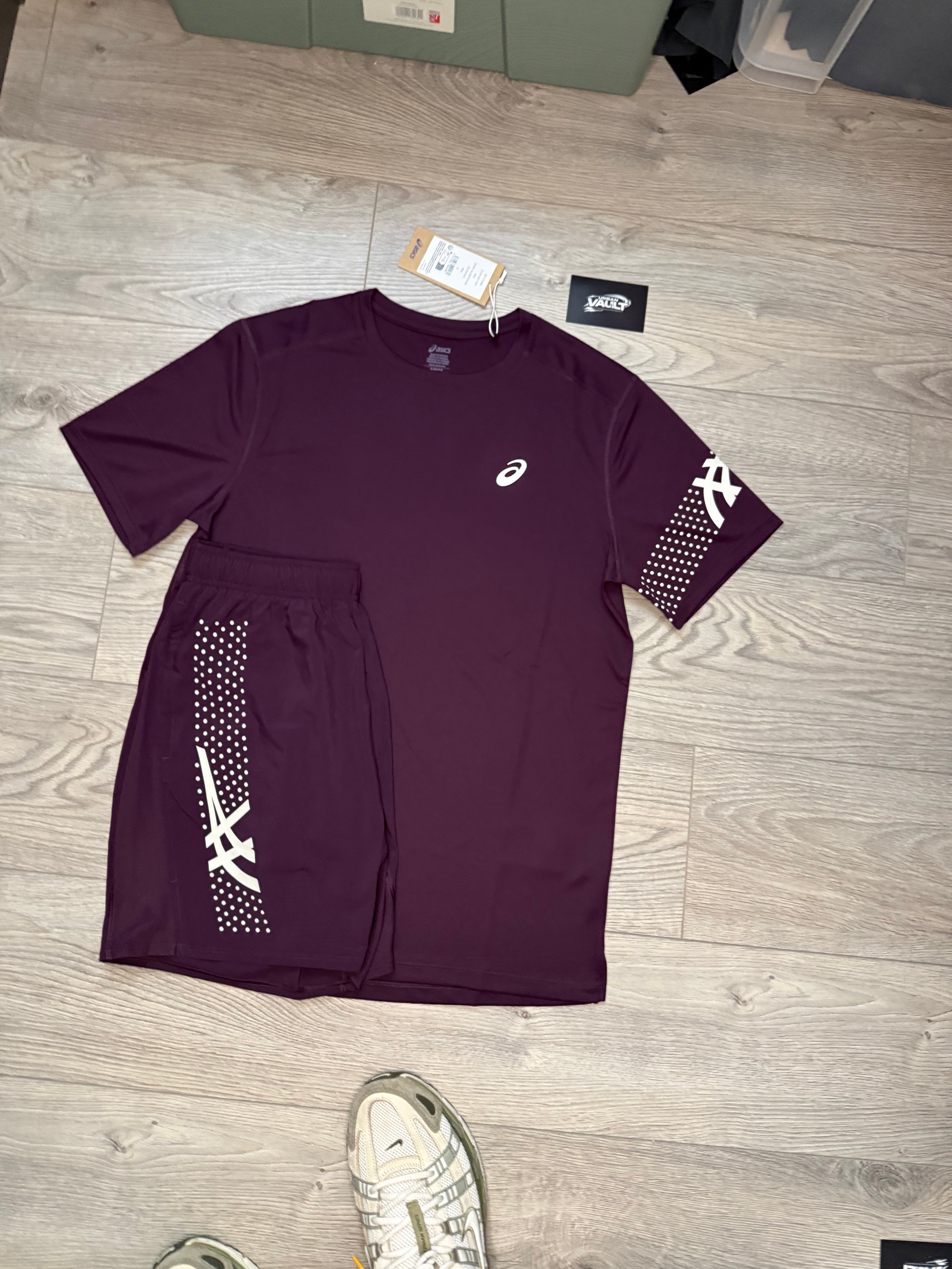 Asics 3 piece icon windbreaker set “Dark Aubergine”